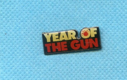 Rare Pins Cinema Film Year Of The Gun Z318 - Filmmanie
