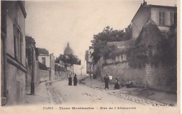 PARIS  VIEUX MONTMARTRE                  Rue De L Abreuvoir          Peintre En Pp        Précurseur - Distretto: 18