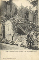 PONT A MOUSSON  Pendant La Guerre Une Maison Rue Saint Laurent Cycliste RV - Pont A Mousson