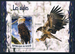 Bloc Sheet Oiseaux Rapaces Aigles Birds Of Prey  Eagles Raptors   Neuf  MNH **   Niger 2016 - Arends & Roofvogels