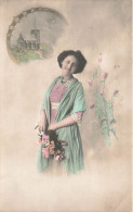 FANTAISIES - Femme - Fleurs - Carte Postale Ancienne - Women