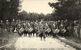** T1 Infanterie En Manoeuvres, En Marche, La Clique / WWI French Military Music Band - Non Classés
