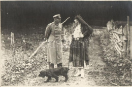 ** T2/T3 Marshall Pilsudski And Queen Maria Of Romania Taking A Walk, Photo - Unclassified