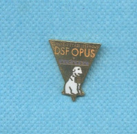 Rare Pins Alcatel Chien Egf  Z522 - Marques