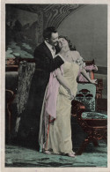 COUPLES - Homme Caressant Sa Femme - Fantaisie - Carte Postale Ancienne - Couples