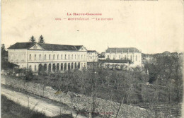 La Haute Garonne MONTREJEAU  Le Couvent Labouche RV - Montréjeau