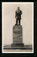 AK Schorndorf / Württ., Gottlieb Daimler Denkmal  - Schorndorf