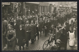 Foto-AK Kevelaer, Wallfahrtsprozession Durch Die Innenstadt  - Kevelaer