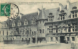 38 - Grenoble - Le Palais De Justice (ancien Château Des Dauphins) Et La Statue De Bayard - Animée - Oblitération Ronde  - Grenoble