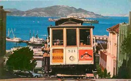 Trains - San Fancisco Cable Car - Alcatraz And San Francisco Bay In Backgroung - Automobiles - Carte Neuve - CPM - Voir  - Treinen