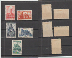 1947 N°772 à 776 Cathédrales  Neufs * (lot 137) - Unused Stamps