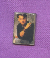 Rare Pins Cinema Acteur Johnny Depp Usa Z594 - Films