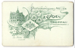 Fotografie F. Gödel, Troppau, Ottendorfergasse 5, Ansicht Troppau, Blick Auf Das Atelier Nebst Kgl. Wappen Mit Monogr  - Places