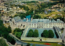 Chateaux - Château De Thouars - Vue Aérienne - Deux Sèvres - Carte Neuve - CPM - Voir Scans Recto-Verso - Châteaux