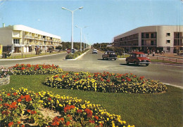 *CPM- 85 - SAINT JEAN DE MONTS -  L'Avenue De La Forêt - Saint Jean De Monts