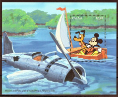 Palau - 1994 - Disney: Mickey And Pluto,Visit A WWII Airplane - Yv Bf 28 - Disney