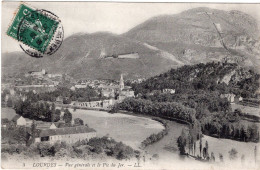 In 6 Languages Read A Story: Lourdes. Vue Générale. Le Pic Du Jer Et La Basilique. L'Esplanade. Peak Of And The Basilica - Lourdes