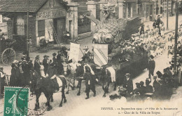 TROYES - 12 Septembre 1909, 1er Fête De La Bonneterie, Char De La Ville De Troyes.. - Troyes