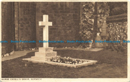 R655309 Norwich. Nurse Cavell Grave. Postcard - World