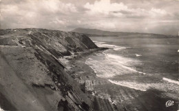 ESPAGNE - Côte Basque - Les Falaises Dans Le Fond - Carte Postale - Vari