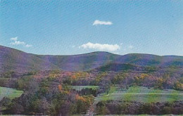 AK 214111 USA - Massachussetts - The Hopper And Mount Greylock As Seen From South Williamstown - Altri & Non Classificati