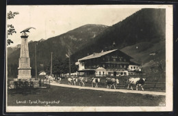 AK Landl /Tyrol, Denkmal Am Postgasthof, Inh. Familie Rupprechter, Kleine Kuhherde  - Andere & Zonder Classificatie