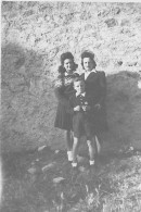 Original Amateur Photo -  Mère Photographiée Avec Ses Enfants - Personnes Anonymes