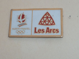 Pin's ALBERTVILLE 92, STATION DES ARCS - Giochi Olimpici