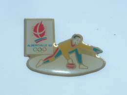 Pin's ALBERTVILLE 92, CURLING B - Juegos Olímpicos