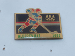 Pin's ALBERTVILLE 92, HOCKEY SUR GLACE B - Jeux Olympiques