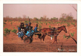 SENEGAL - République Du Sénégal - La Charrette - Transport Typique Du Général - Animé - Cheval - Carte Postale - Senegal