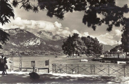 *CPA - 74 - ANNECY - L’île Aux Cygnes, Le Mont Veyrier Et La Tournette - Annecy