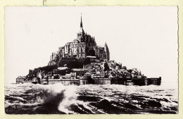 7106 / ⭐ LE-MONT-SAINT-MICHEL St Manche A Marée Haute Postée 12.07.1960 Tampon DINAN - REAL PHOTO CAP 49 - Le Mont Saint Michel