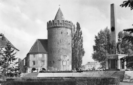 Brandenburg (Havel) Ehrenmal Mit Steintorturm Gl1960 #168.772 - Autres & Non Classés