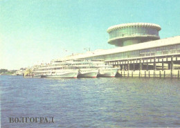 Russia:USSR:Soviet Union:Volgograd Port, River Passenger Ships, 1985 - Autres & Non Classés