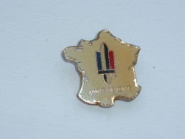 Pin's ARMEE DE TERRE, France - Militaria