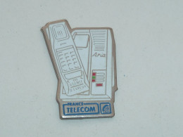 Pin's TELEPHONE ARIA DE FRANCE TELECOM, AGENCE D EVREUX - Telecom Francesi