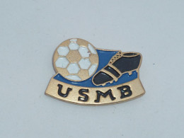 Pin's FOOTBALL, U.S.M.B. - Voetbal