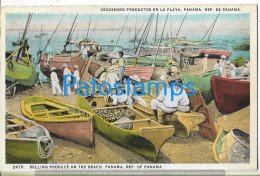 229711 PANAMA COSTUMES SELLING PRODUCE ON THE BEACH & BOAT POSTAL POSTCARD - Panama