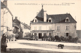 71 - SAINT GENGOUX LE NATIONAL - HOTEL DE LA CROIX BLANCHE ET GRANDE RUE - Autres & Non Classés