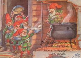 SANTA CLAUS Happy New Year Christmas GNOME Vintage Postcard CPSM #PAW613.A - Kerstman