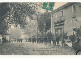 84 // MORMOIRON   Le Cours - Place De La Fontaine - Grand Hotel - Mormoiron