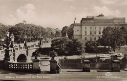 SUEDE - Goteborg - Kungsportsbron Och Stora Teatern - Vue Générale - Animé - Barque - Carte Postale - Suède