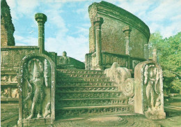 SRI LANKA (CEYLON) - Ornamental Entrance Of Vatadage - Circular Relic Shrine Built By King Nissankamalla - Carte Postale - Sri Lanka (Ceylon)