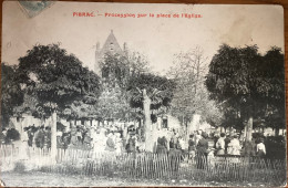 PIBRAC - Procession Sur La Place De L’Eglise - Pibrac