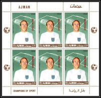 Ajman - 4677/ N°312 A Bobby Charlton Manchester Neuf ** MNH Football Soccer Surcharge Specimen Overprint Full Sheet - Beroemde Teams