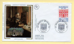 FDC N° 2496 – Institut Pasteur (Centenaire) – 75 Paris 3/10/1987 (soie) - 1980-1989