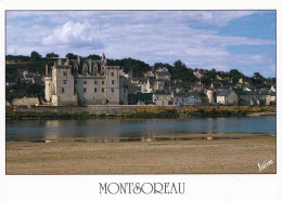 1 AK Frankreich * Blick Zum Schloss Montsoreau Aus Dem 15. Jh. - Montsoreau Gehört Zu Den Schönsten Dörfer Frankreichs * - Autres & Non Classés