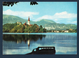 Slovénie. Bled. Le Lac Au Pied Des Alpes Juliennes. L'île Avec L'église De La Nativité De Marie.1973 - Slowenien