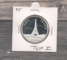 Médaille Souvenirs&Patrimoine : Tour Eiffel Et Bateau - Type 1 (couleur Argent) - Andere & Zonder Classificatie